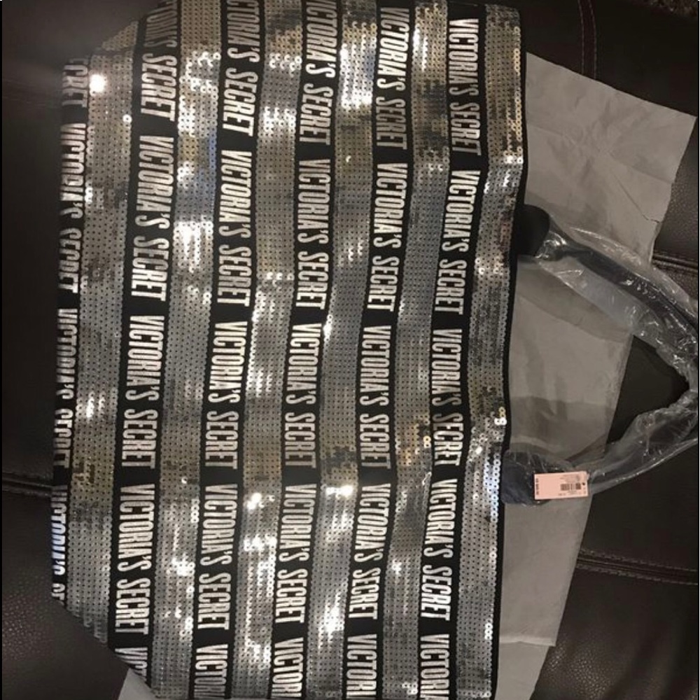 Victoria Secret bag. NWT